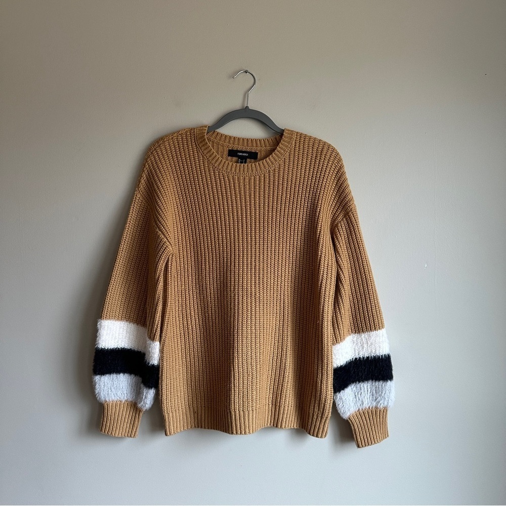Forever 21 Tan Balloon Sleeve Fuzzy Sweater S